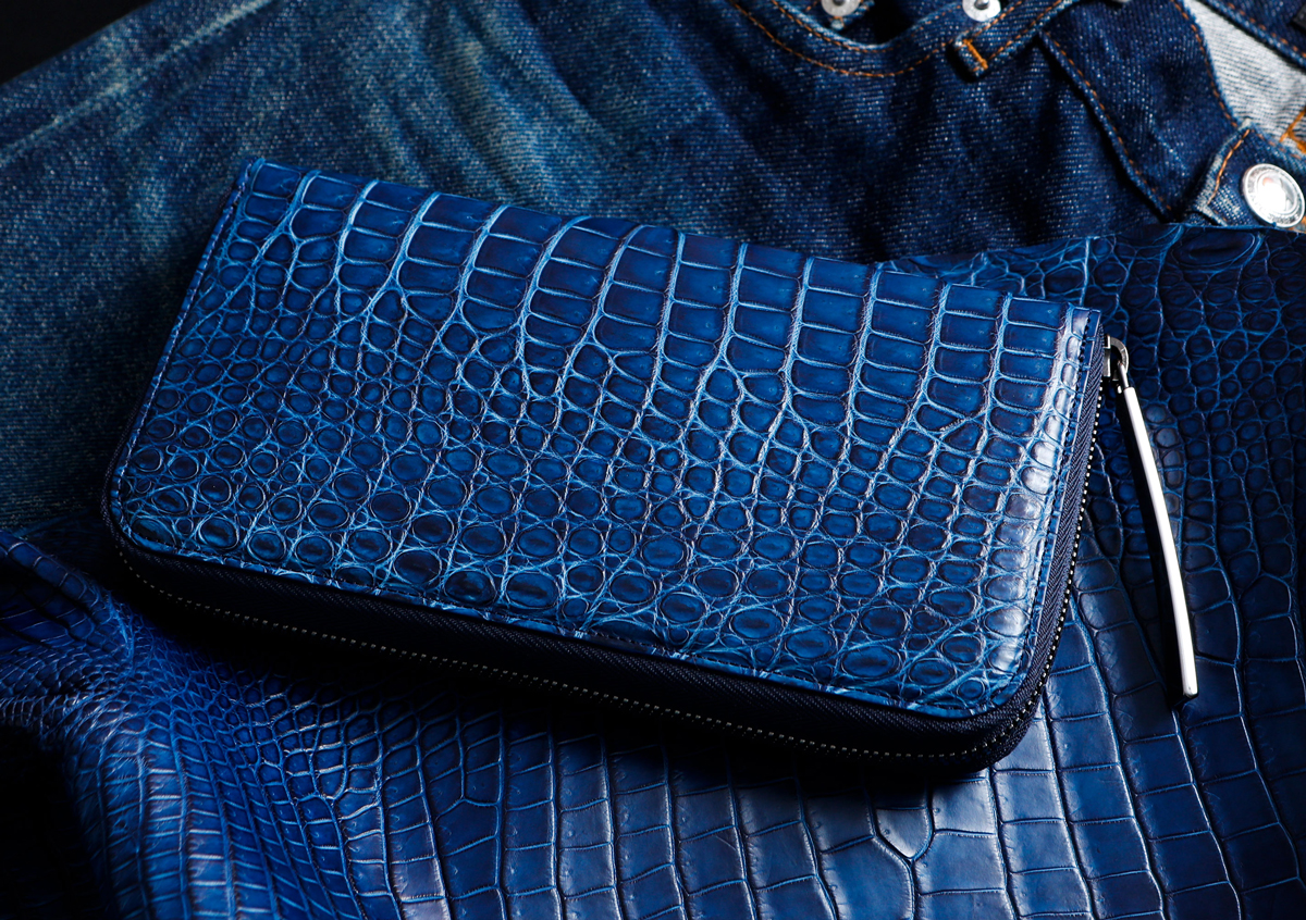 仕事運を上昇させる金運財布は、池田工芸の藍染めクロコダイル ホールカット ビッグウォレット