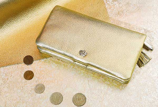 ゴールド財布の風水的な効果と選ぶポイント
