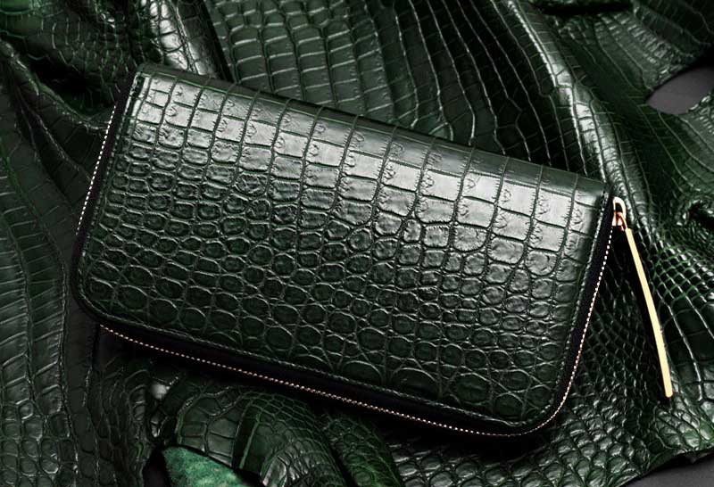 品格と金運を上げるメンズ向けの緑財布は、池田工芸のクロコダイル ラウンドビッグウォレット ティラノ