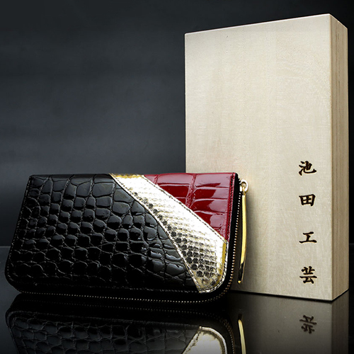 金運がアップする財布は、池田工芸のクロコダイル ロングウォレット ブライトグリーン