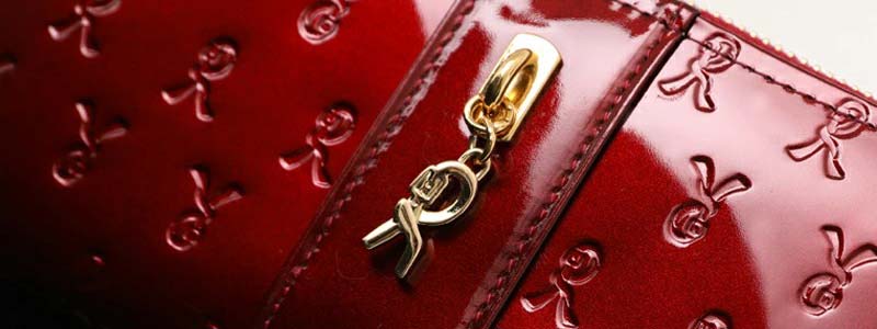 決断力を高めチャンスを掴みたい方におすすめの赤いお財布は、ジャーダ ロベルタ ディ カメリーノのピエラ ヴィンテージロッソ