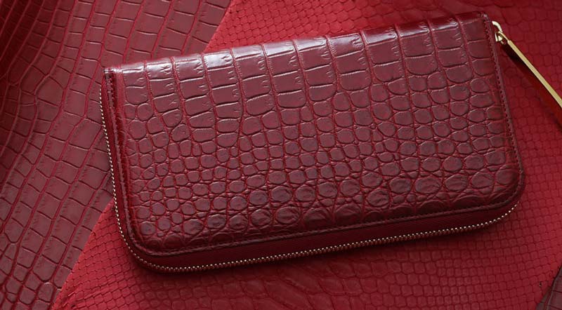 縁起クロコとゴールドパイソンの最強縁起赤財布は、池田工芸の紅財布