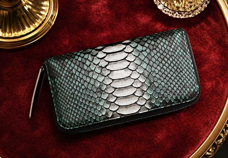 金運がアップするダイヤモンドパイソン財布「翡翠」