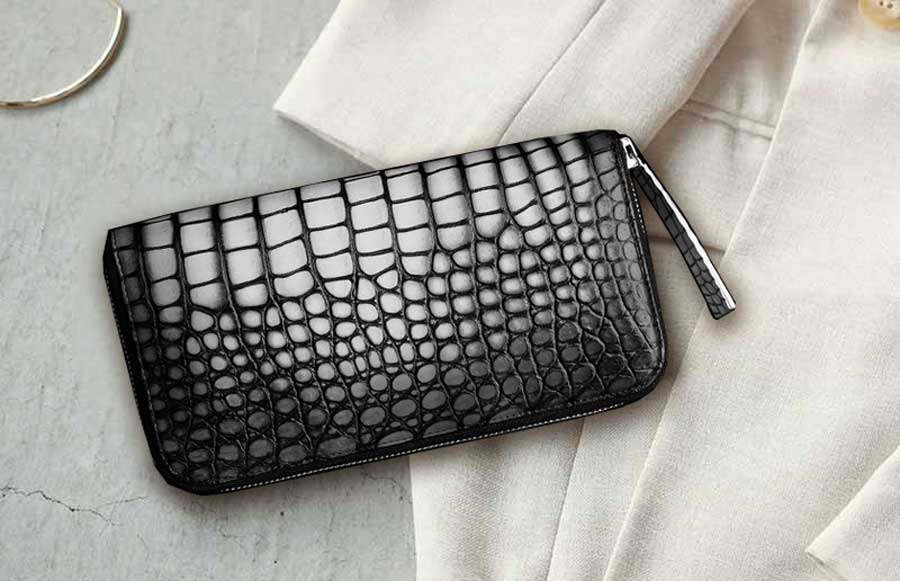 夏財布に池田工芸のグラデーションクロコ財布「シャチ」